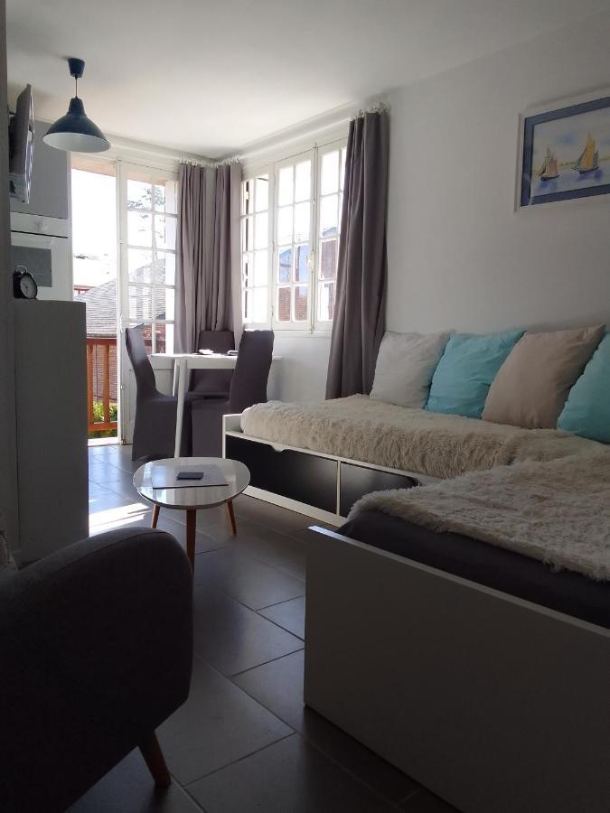 Appartement Les cigognes à Bagnoles de l'Orne Normandie Extérieur photo